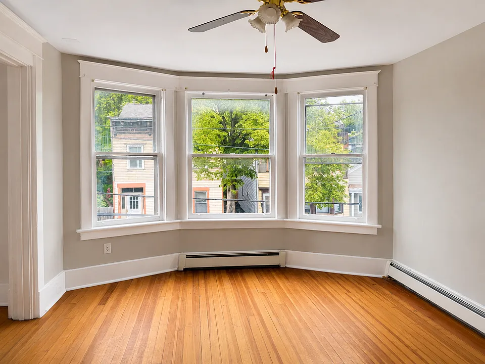 212 Myrtle Ave
