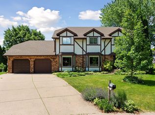 1322 26th Ave NW, New Brighton, MN 55112