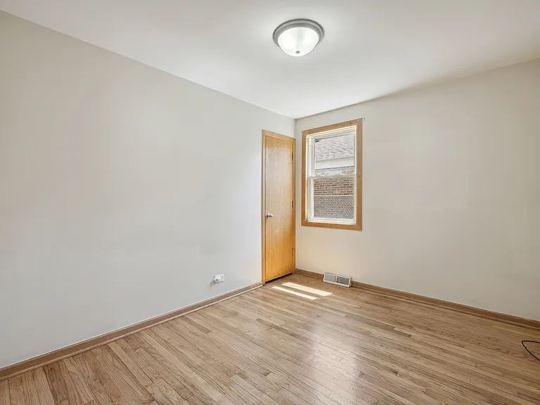 3228 Washington St — Photo 17