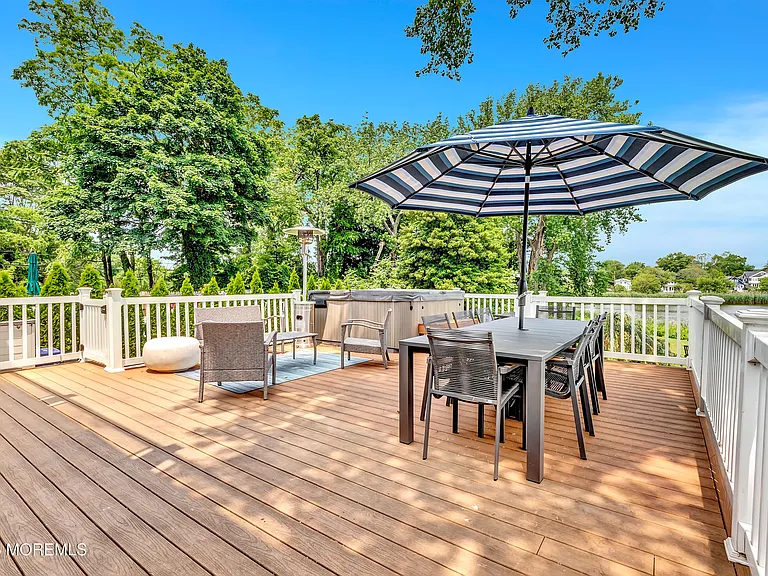 637 Beacon Blvd — Photo 24