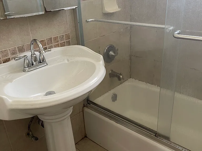 1825 Park Dr #3 — Photo 12