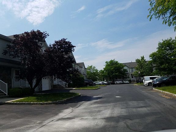 5th image of 21 Ashley Ct #821