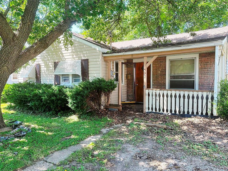1st image of 1432 Eberhart Ave
