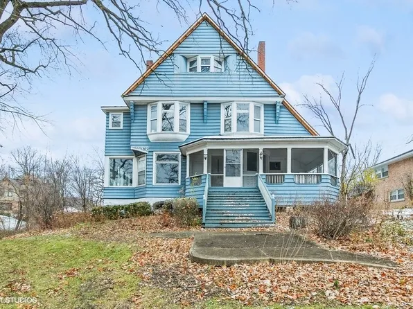 10324 S Longwood Dr, Chicago, IL 60643