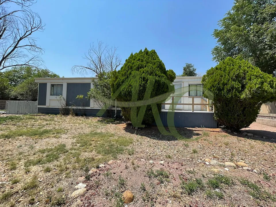 965 S Blueridge Dr
