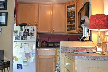 Rented by aptsandlofts.com