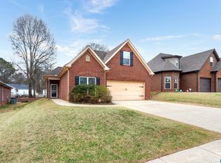 5521 Garden Valley Ln, Pinson, AL 35126