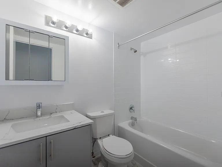 4001 Steeles Ave W — Photo 31