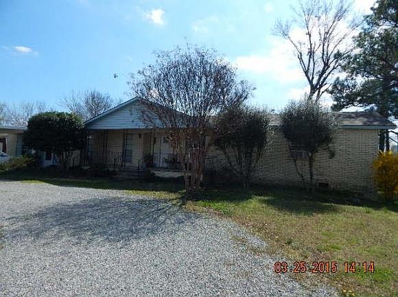 1st image of 415 NW Blake Ave