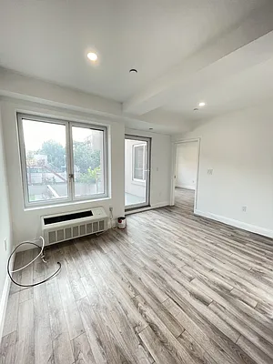 Rented by Bouklis Group | media 2