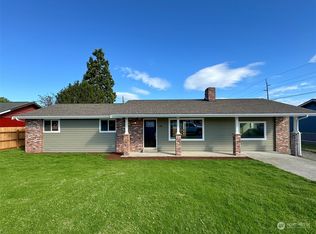 218 N Matriotti Ave, Sequim, WA 98382
