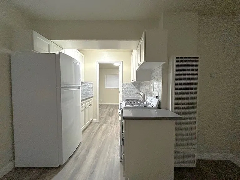 2115 Haste St #102 — Photo 6