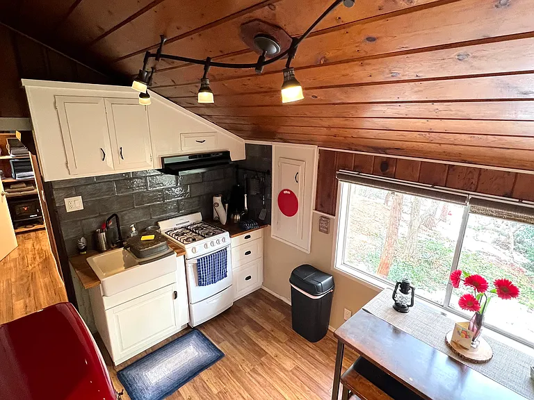 763 Woodland Rd — Photo 17