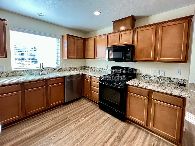 6646 E Montecito Ave — Photo 17