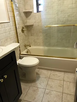 Rented by Alexiou Realty | media 24