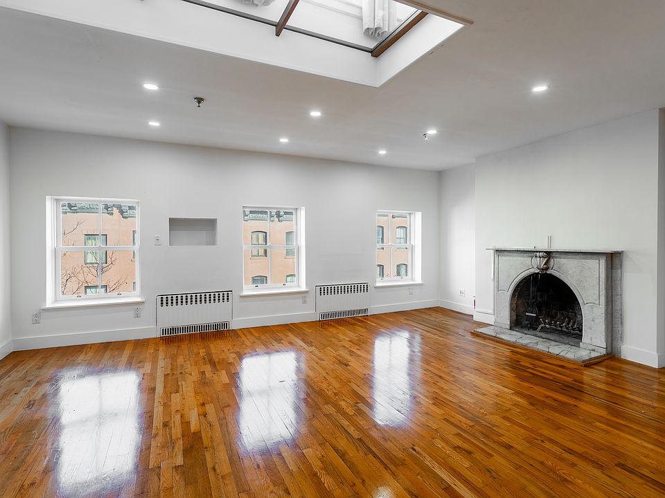 1st image of 458 W 22nd St APT 4F