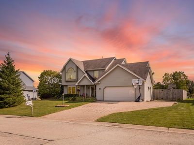 9301 Millstone Dr, Racine, WI, 53406