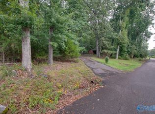 475 Mohawk Rd SE, Owens Cross Roads, AL 35763