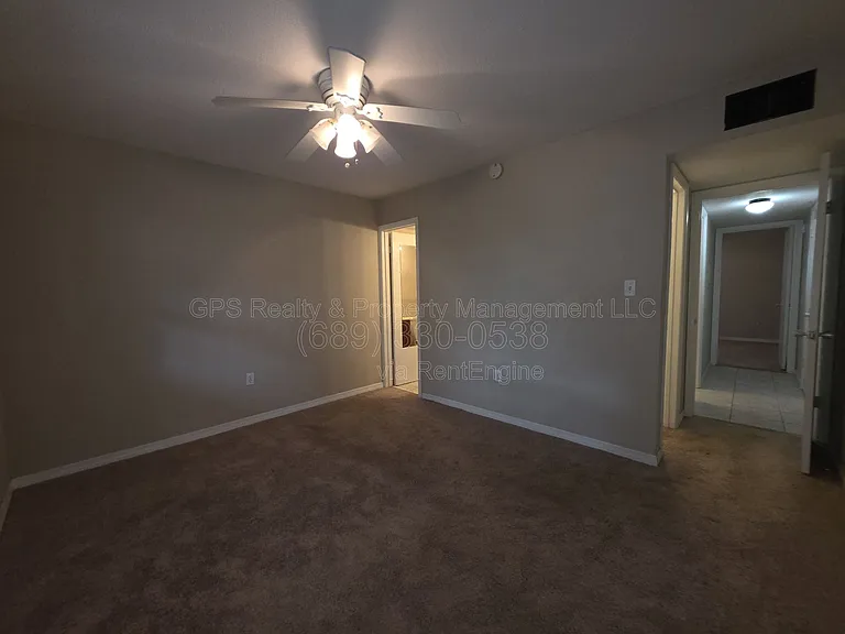 2500 Lee Rd #103 — Photo 14