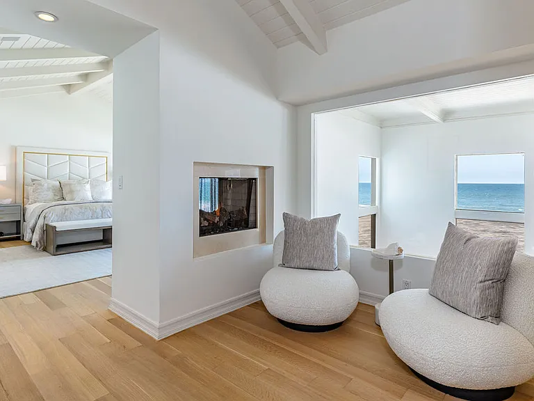 24314 Malibu Rd — Photo 23