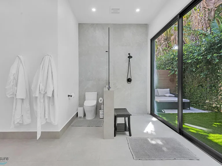 147 Dorado Bch E — Photo 31