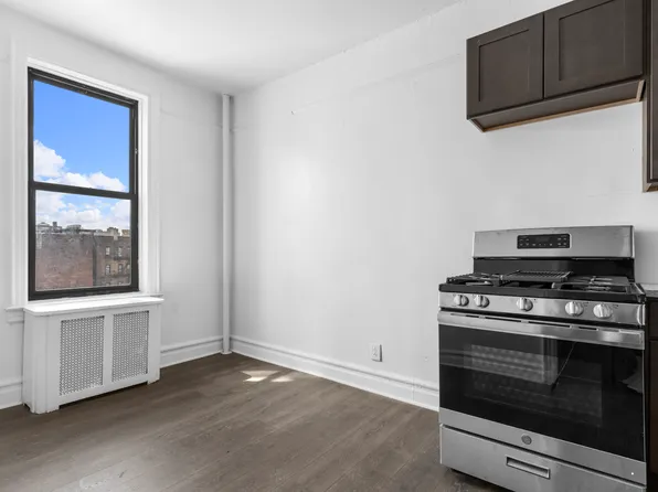 1610 Avenue P image 9 of 11