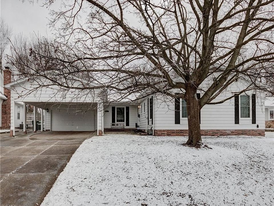 1st image of 29344 Laurel Ln