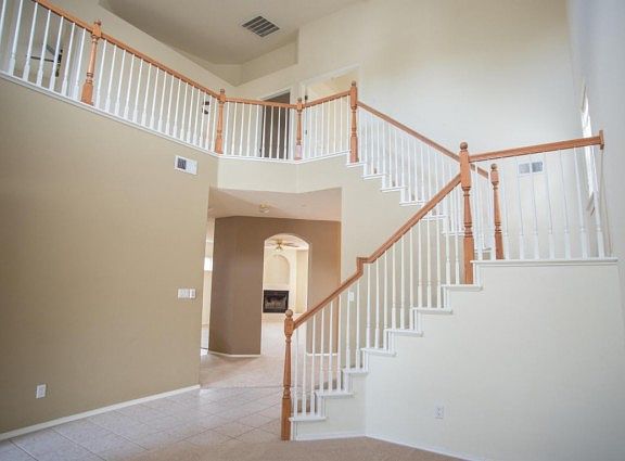3rd image of 1524 Rosewood Ave NW