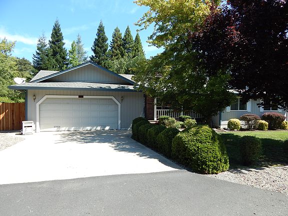 2nd image of 3207 Salida Way