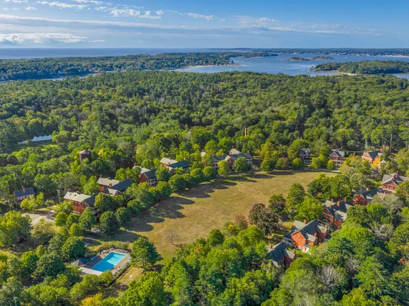 92 McKinley Court #92, Portland, ME 04109