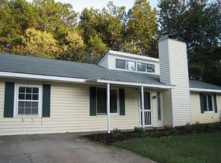 2202 Chestnut Bnd, Lithia Springs, GA 30122