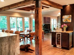 210 Foal Dr, Roswell, GA 30076
