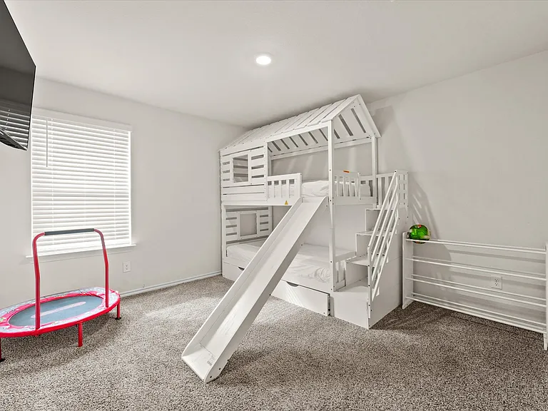 287 Thoroughbred St — Photo 15