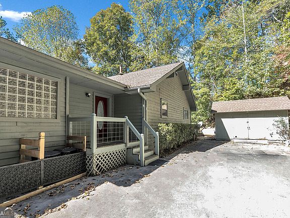 3rd image of 357 Johns Way