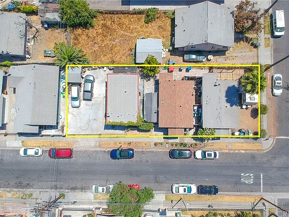 3rd image of 618 W 59th St