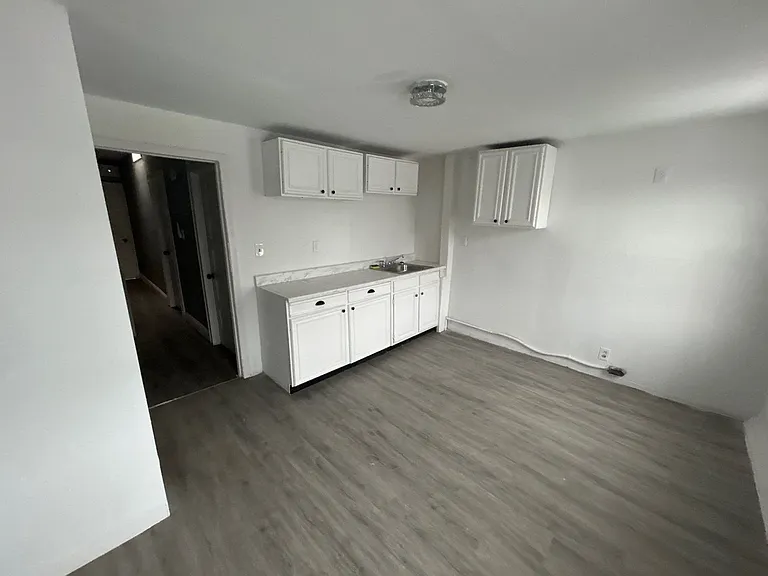 618 N Bouldin St #1 — Photo 5