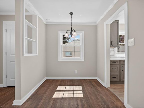 5th image of 1314 Town St