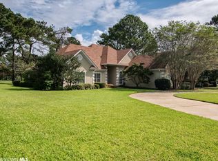 225 Lake Ridge Dr, Fairhope, AL 36532