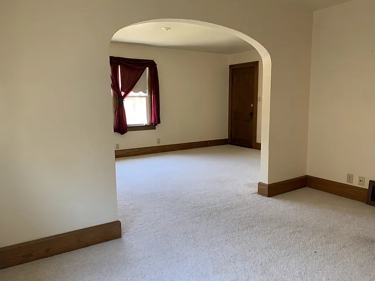 2607 N Main St — Photo 5
