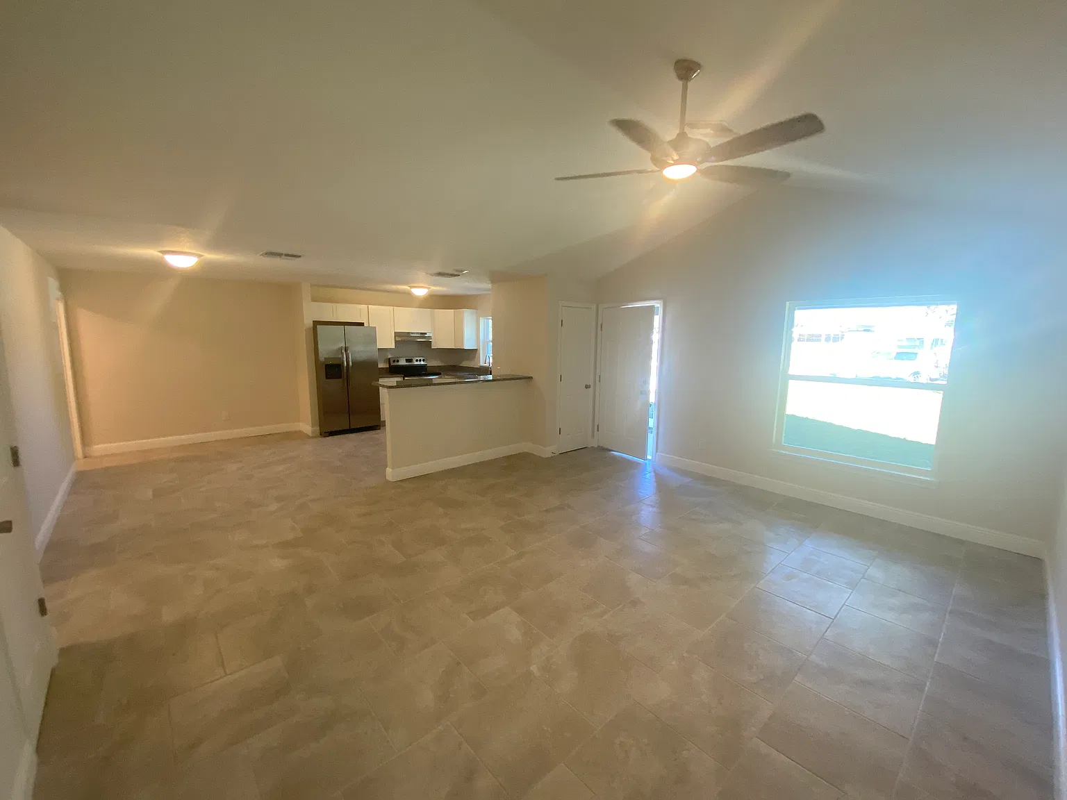 Nice 3/2 Home in Tavares — Photo 2