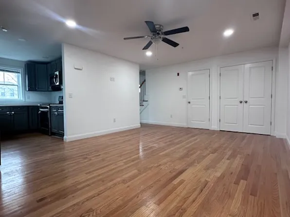 27 Montvale Ave #4, Woburn, MA 01801