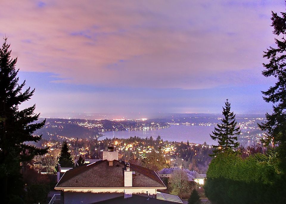 Lake Sammamish Views by Night!