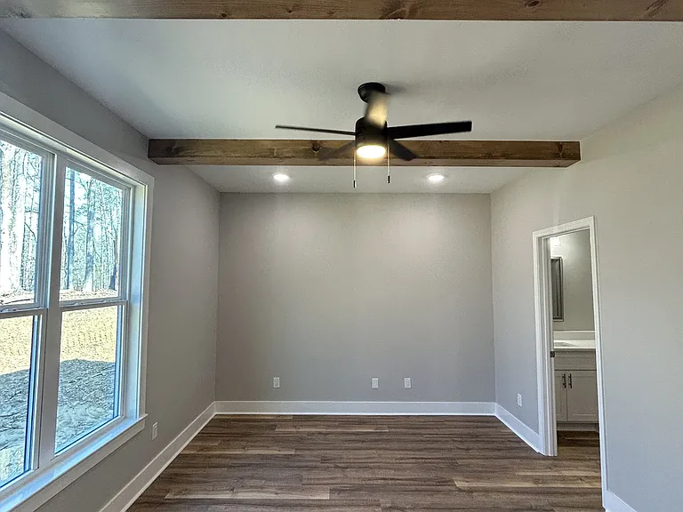 210 Diamondhead Dr — Photo 11