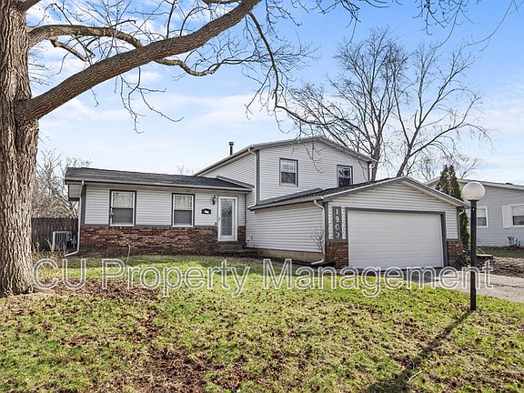 3rd image of 1903 Sumac Dr