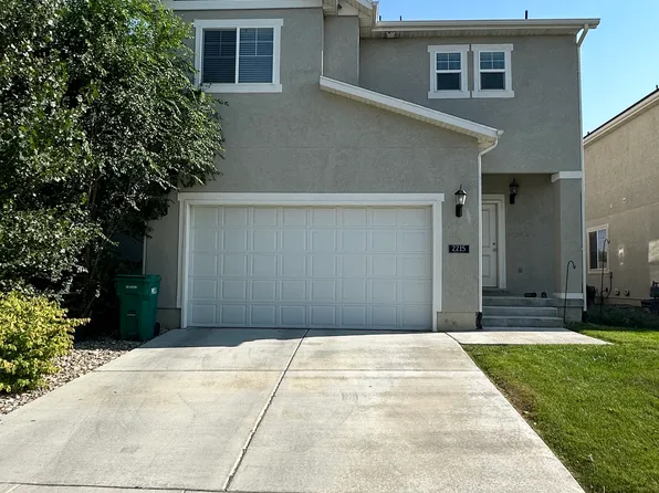 2215 W Bluebird Dr, Ogden, UT 84401