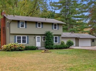 107 Greenbriar Dr, Westby, WI 54667