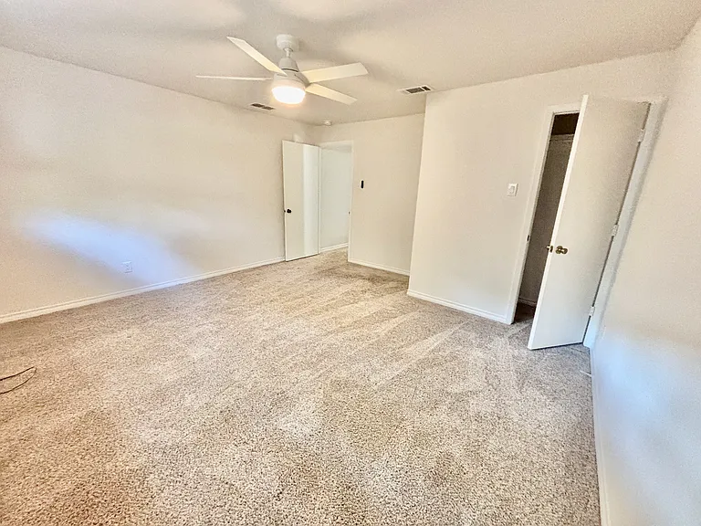 8635 Bacardi Dr — Photo 24