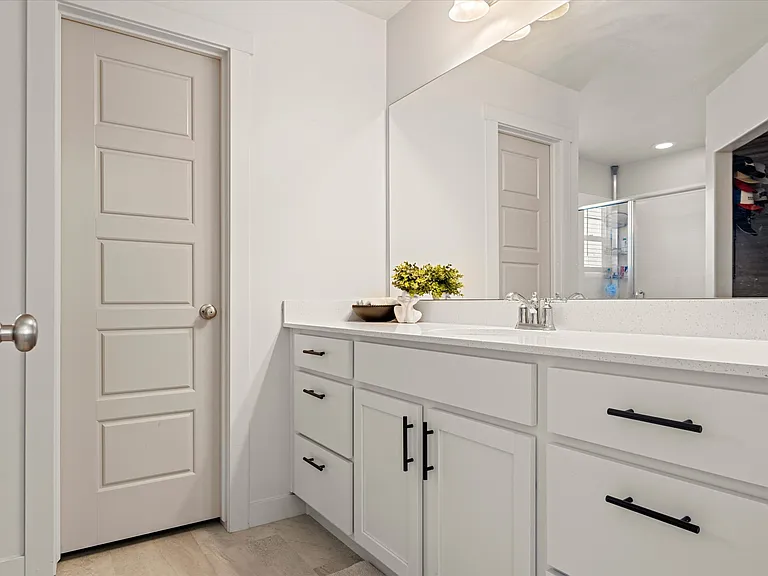 1768 S Haven Pkwy — Photo 11