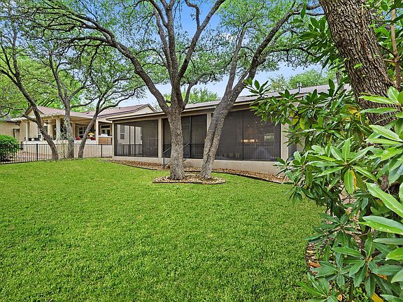 2nd image of 120 Ruellia Dr
