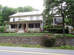 450 Clearview Rd, Ephrata, PA 17522